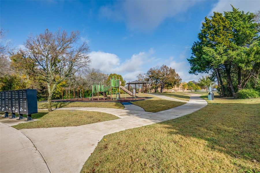 Community amenities in Esperanza, Mesquite (Image 24).