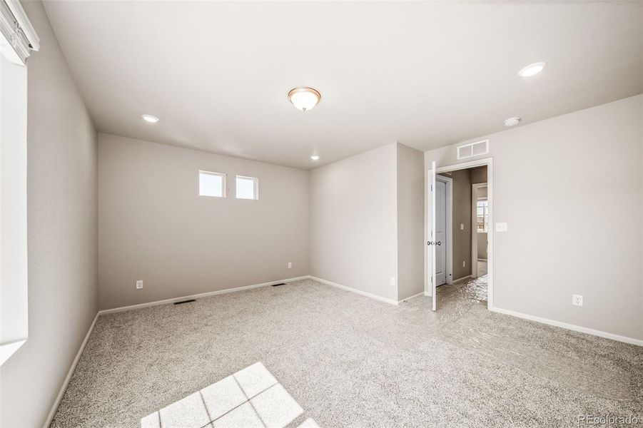 Spacious, unfurnished interior of a new home in , Commerce City (Image 13).