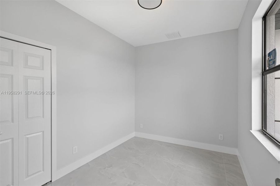 Spacious, unfurnished interior of a new home in , Lehigh Acres (Image 25).