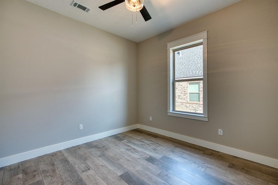 Spacious, unfurnished interior of a new home in , Beaumont (Image 43).