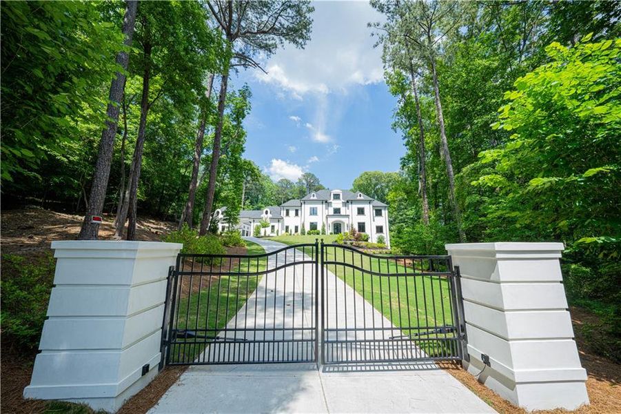 Image 100 of a home in .