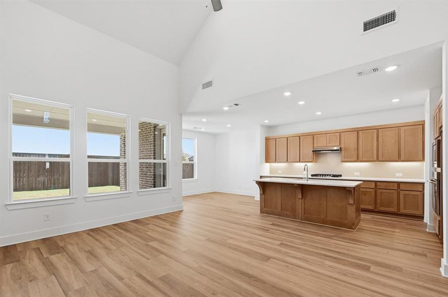 Furnished interior view inside a new home in Heritage Ranch: 50ft. lots, Sherman (Image 9). Furnished interior view inside a new home in Heritage Ranch: 50ft. lots, Sherman (Image 9).