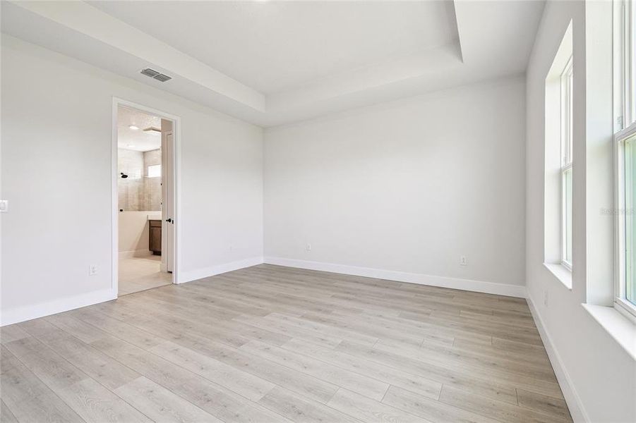 Spacious, unfurnished interior of a new home in Waterset Tradition Series, Apollo Beach (Image 19). Spacious, unfurnished interior of a new home in Waterset Tradition Series, Apollo Beach (Image 19).