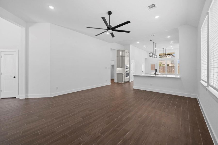 Photos are REPRESENTATIVE of the home /floor plan and are NOT of the actual home.  Selections, features, and room options may vary.