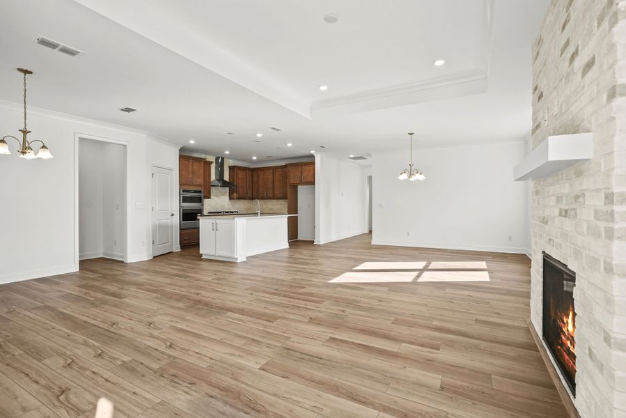 Spacious, unfurnished interior of a new home in Kinsdale, Lancaster (Image 100).