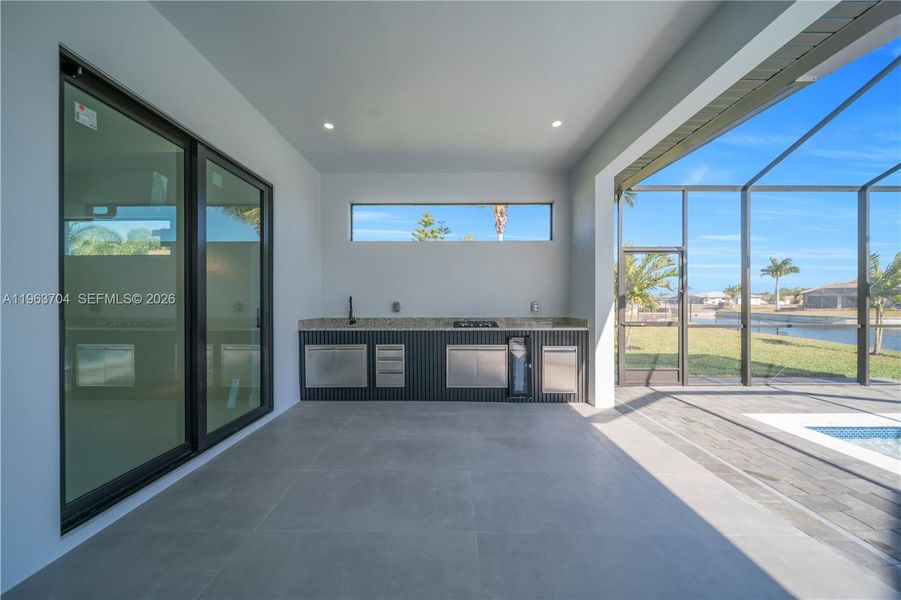 Exterior details and patio area of a home in , Cape Coral (Image 3).
