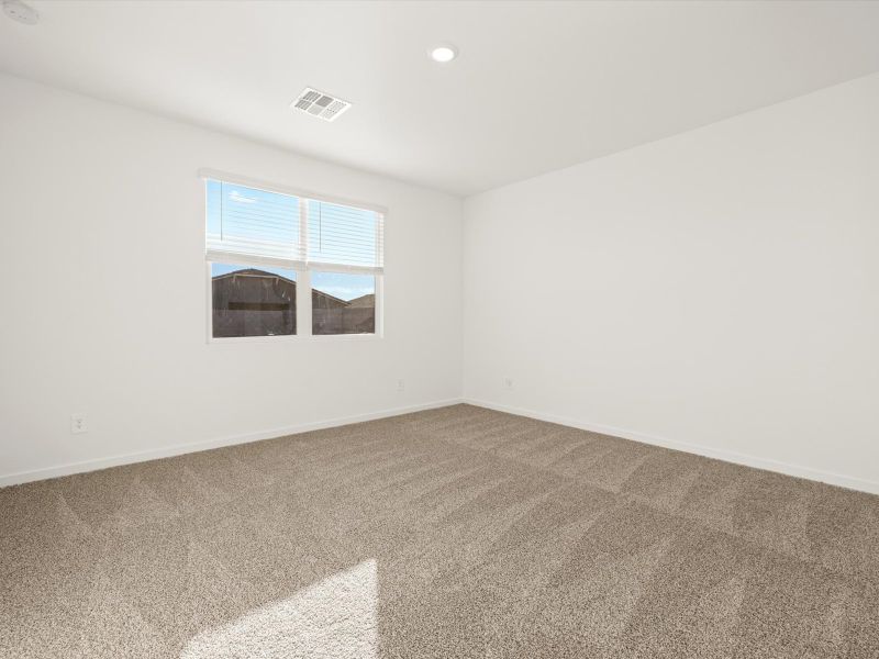 Spacious, unfurnished interior of a new home in Allure Vista Reserve Series, Buckeye (Image 14).