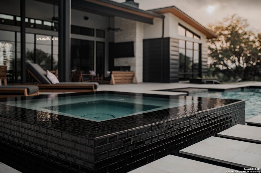 Image 42 of a home in .