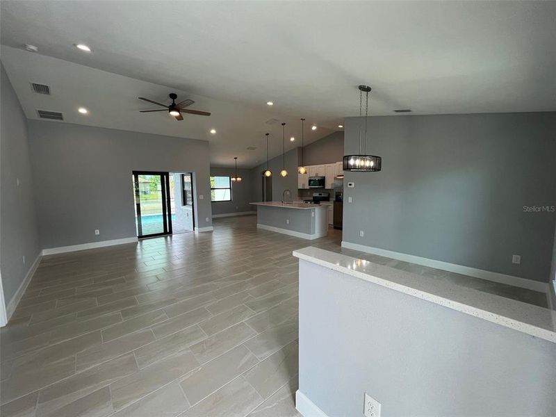 Spacious, unfurnished interior of a new home in , Port Charlotte (Image 13).