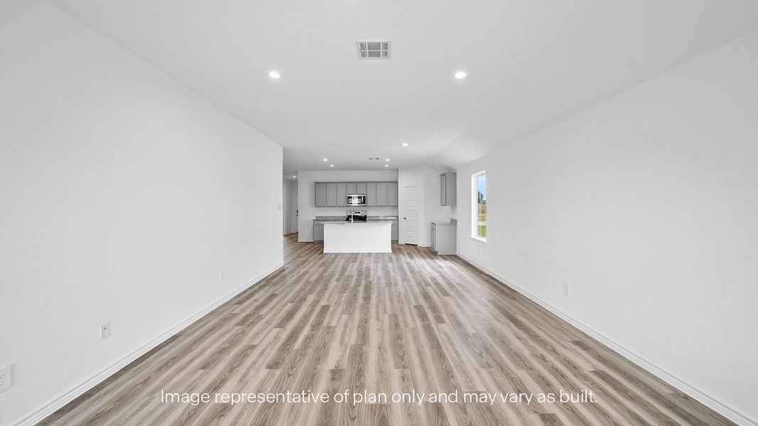 Spacious, unfurnished interior of a new home in Saratoga Crossing, Corpus Christi (Image 14).