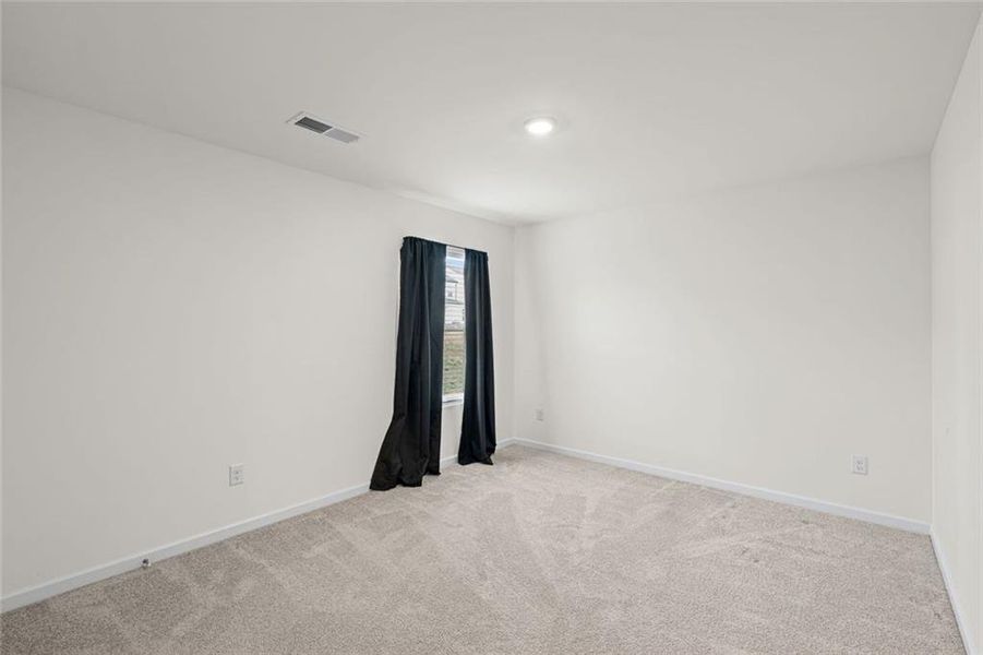 Spacious, unfurnished interior of a new home in Twin Lakes, Hoschton (Image 41).