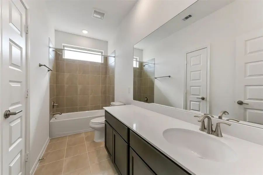 Furnished interior view inside a new home in Colony at Pinehurst, Pinehurst (Image 7). Furnished interior view inside a new home in Colony at Pinehurst, Pinehurst (Image 7).