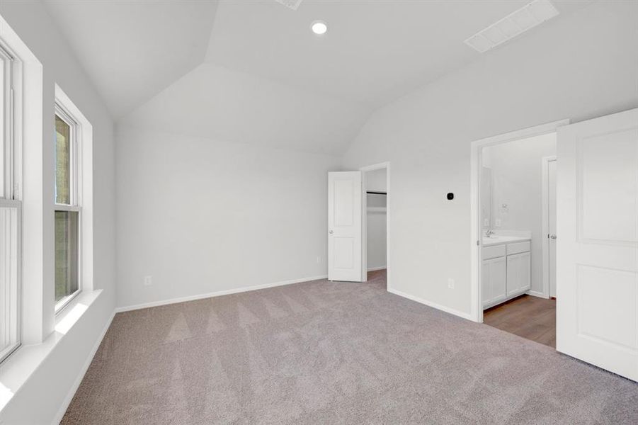 Spacious, unfurnished interior of a new home in Meadow Park, Denton (Image 36). Spacious, unfurnished interior of a new home in Meadow Park, Denton (Image 36).