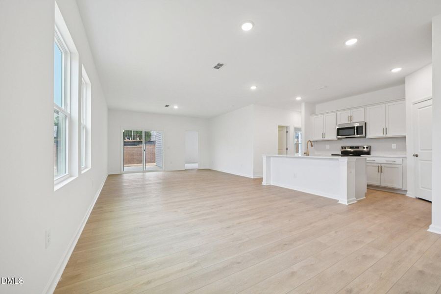 7-web-or-mls-Salers Loop-S0601-007