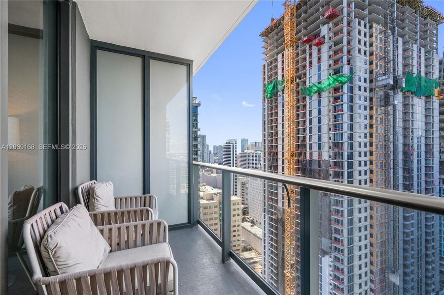 Condo located in Miami, FL showcasing its design and architecture (Image 3). Condo located in Miami, FL showcasing its design and architecture (Image 3).