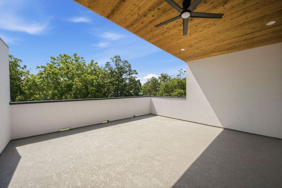 Exterior details and patio area of a home in , Dallas (Image 23).