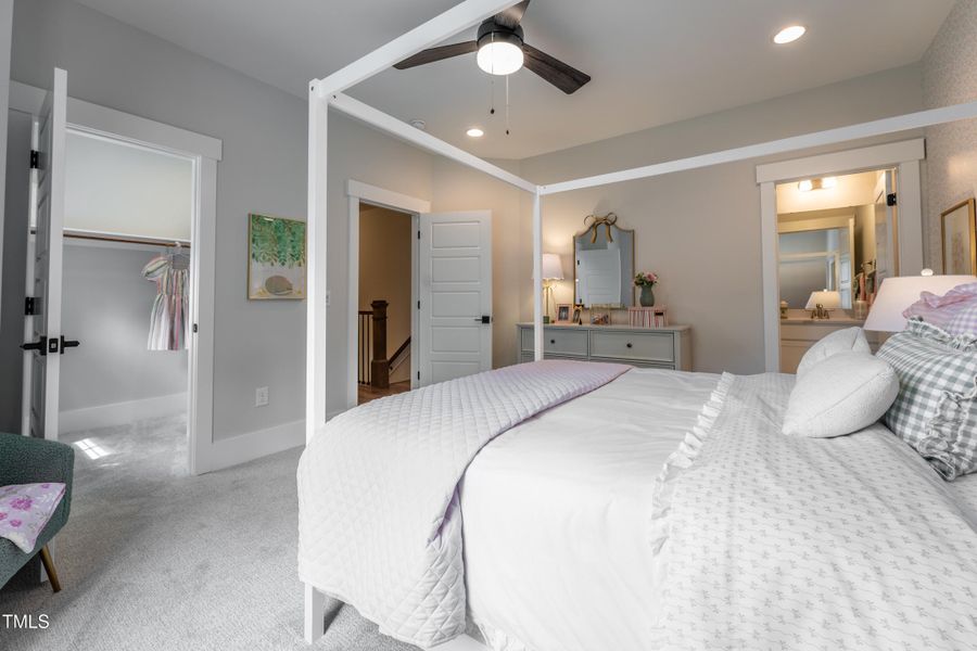 43. HHHunt Homes Crawford- Bedroom 1