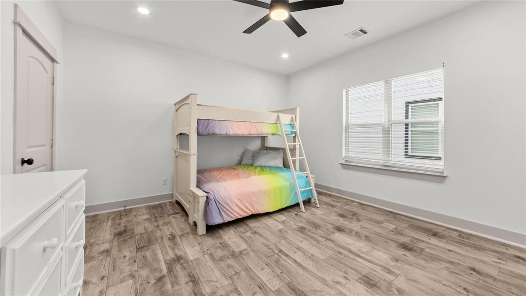 Furnished interior view inside a new home in , Tomball (Image 35).