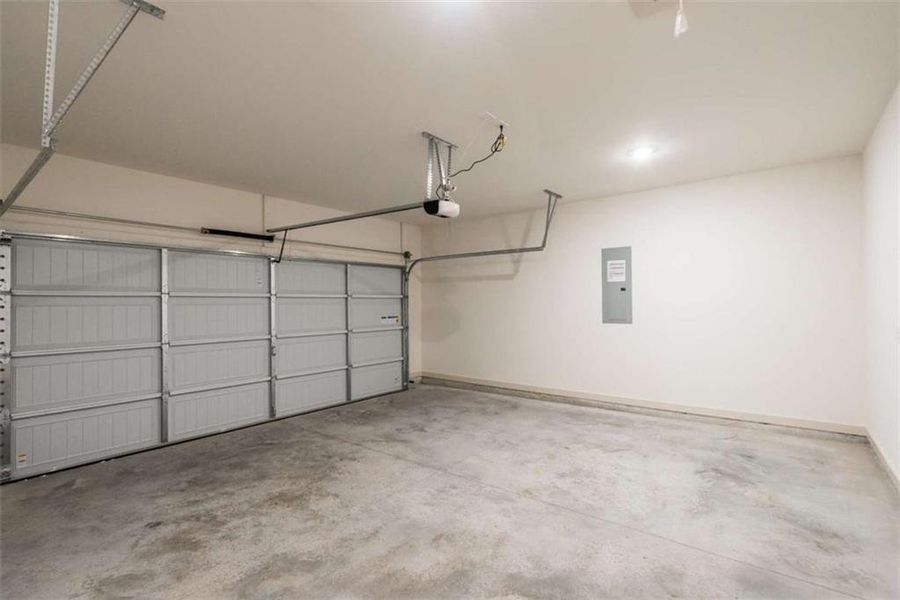 Spacious, unfurnished interior of a new home in , Good Hope (Image 26).