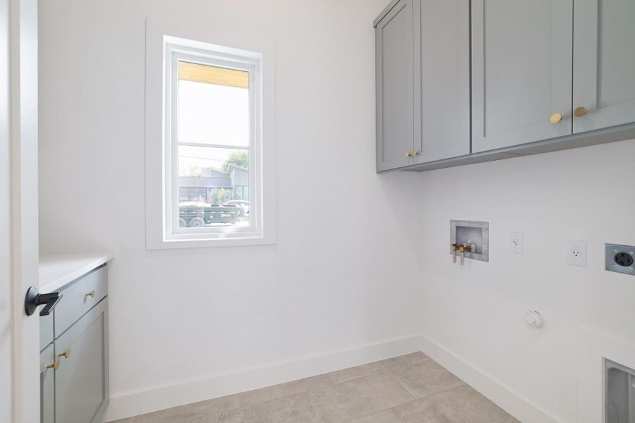 Spacious, unfurnished interior of a new home in , Austin (Image 22). Spacious, unfurnished interior of a new home in , Austin (Image 22).