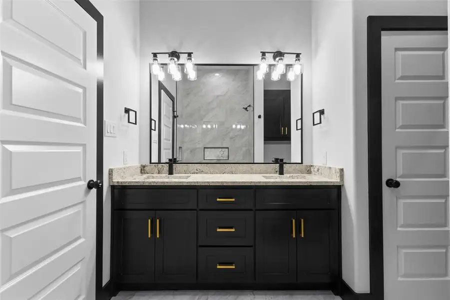 Furnished interior view inside a new home in , Dallas (Image 10).