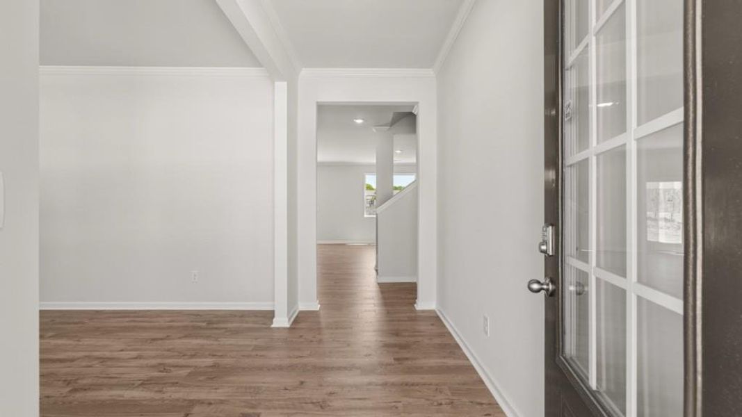 Spacious, unfurnished interior of a new home in Parkside at Carter Grove, Cartersville (Image 7).