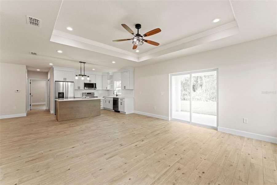 Spacious, unfurnished interior of a new home in , Palm Bay (Image 52).