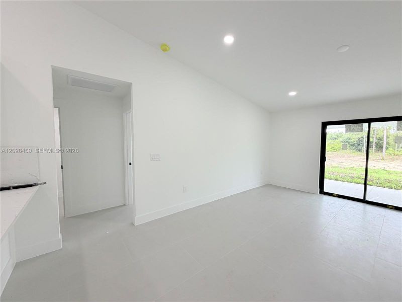 Spacious, unfurnished interior of a new home in , Lehigh Acres (Image 45).