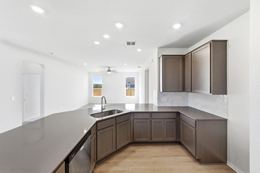 Furnished interior view inside a new home in Stoney Chase, Del Valle (Image 7).