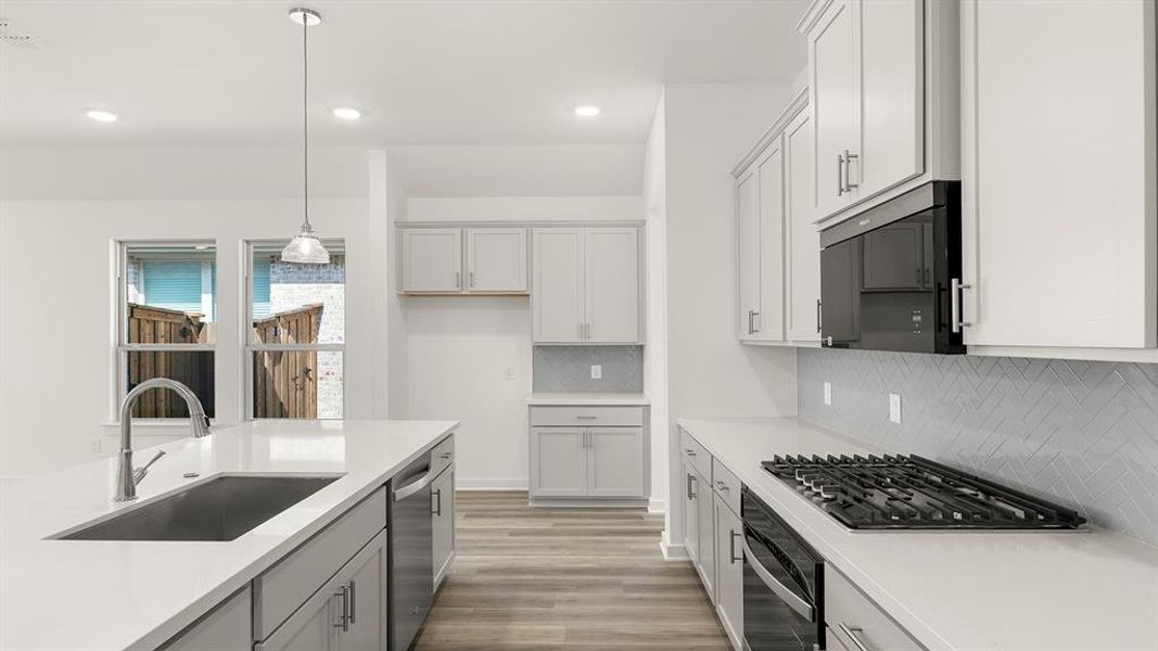 12. 769 Grand Dale - Kitchen (4) 12. 769 Grand Dale - Kitchen (4)