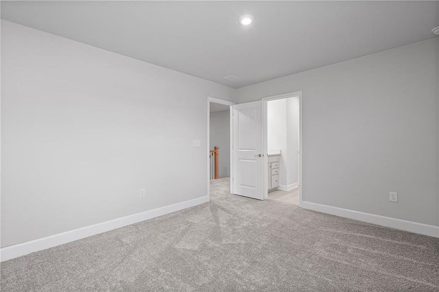 Spacious, unfurnished interior of a new home in Anderson Point Estates, McDonough (Image 32).