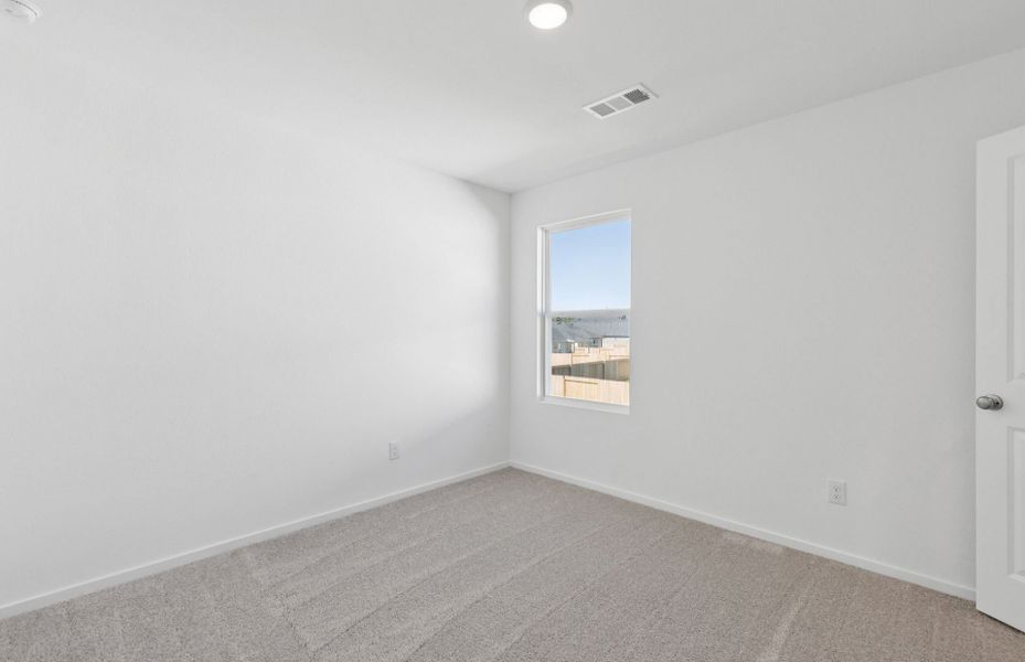 Spacious, unfurnished interior of a new home in Montgomery Bend, Montgomery (Image 29).