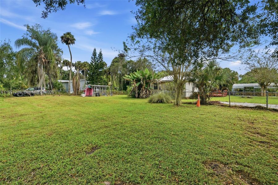 Natural landscape and outdoor views near in Labelle (Image 27). Natural landscape and outdoor views near in Labelle (Image 27).