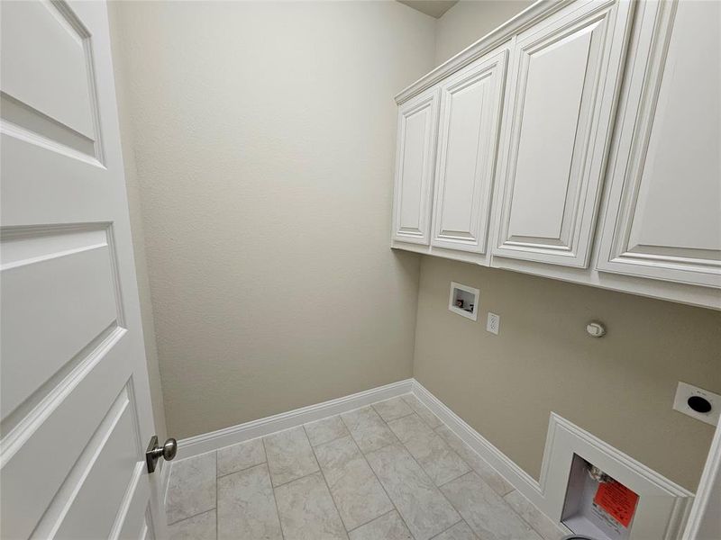 Spacious, unfurnished interior of a new home in Trails of Trenton, Trenton (Image 14).