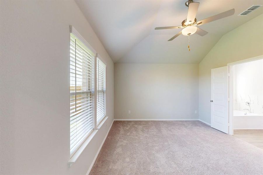 Spacious, unfurnished interior of a new home in Verandah, Royse City (Image 28). Spacious, unfurnished interior of a new home in Verandah, Royse City (Image 28).