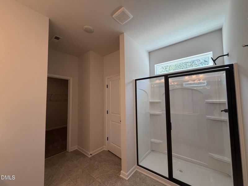 Walk-in-Shower Walk-in-Shower