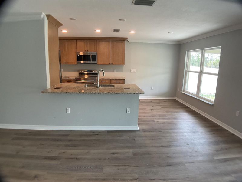 Spacious, unfurnished interior of a new home in , Punta Gorda (Image 13).