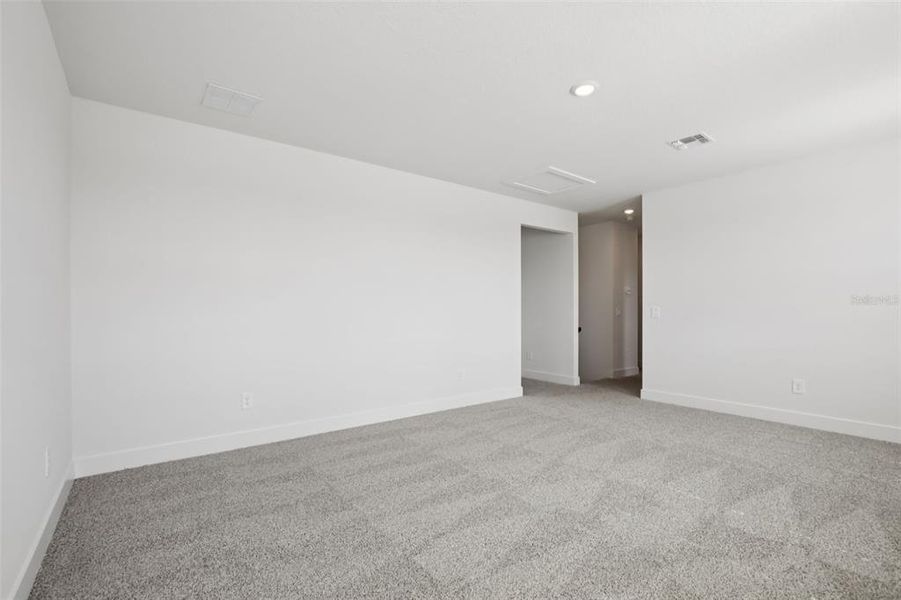 Spacious, unfurnished interior of a new home in Magnolia Bay - Reserve Series, Nokomis (Image 26).