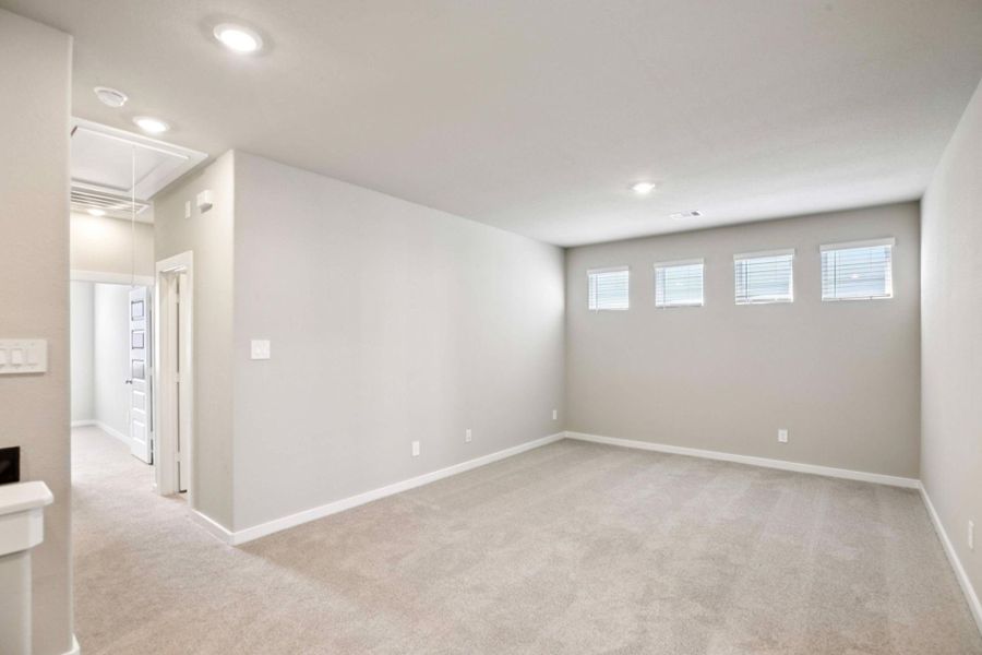 Spacious, unfurnished interior of a new home in Kemah Crossing - City Series, Kemah (Image 20). Spacious, unfurnished interior of a new home in Kemah Crossing - City Series, Kemah (Image 20).