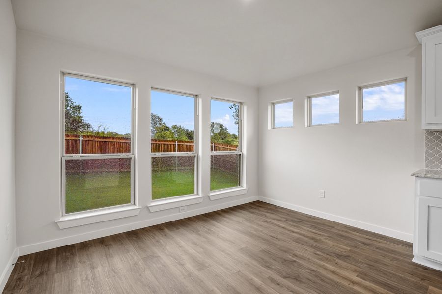 Representative unfurnished interior of a home built from the Waterford III by Cheldan Homes in Stoneview, Glen Rose (Image 24).