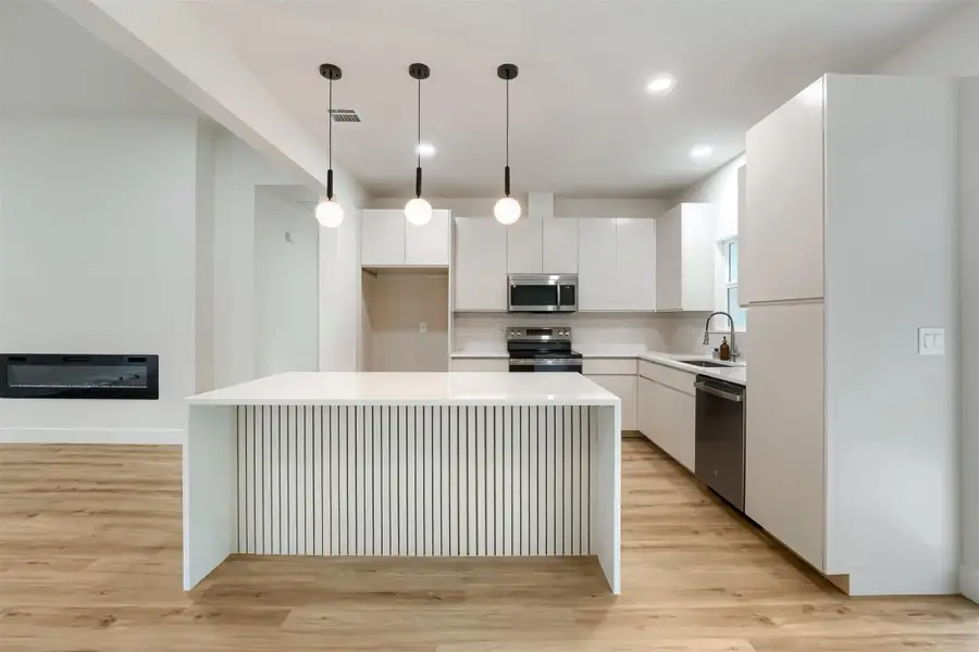 Furnished interior view inside a new home in , Bastrop (Image 12).