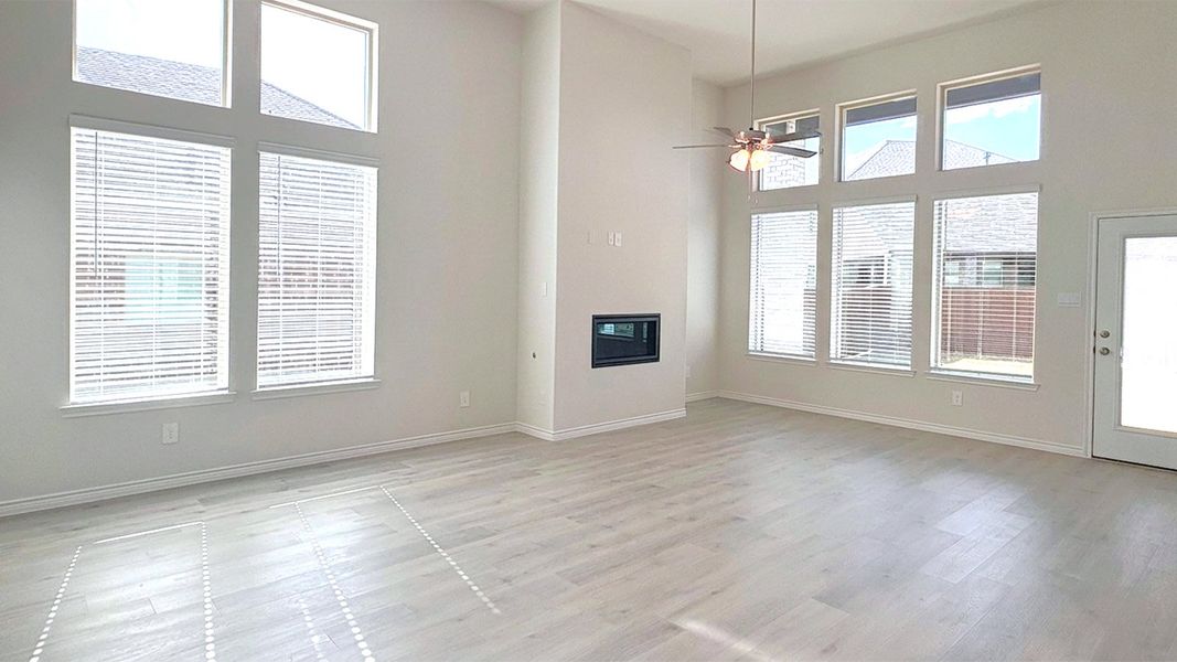 Spacious, unfurnished interior of a new home in Madera, Royse City (Image 11).