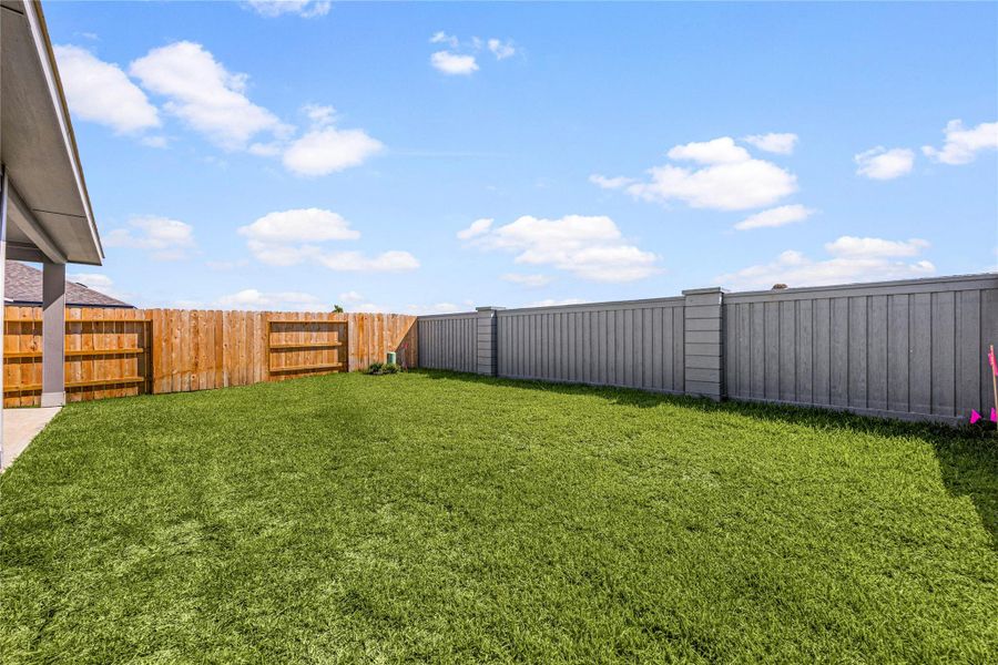 Enjoy the privacy of a fully fenced backyard with plenty of room to relax, play, or entertain under open Texas skies. The perfect blank canvas for creating your dream outdoor retreat.