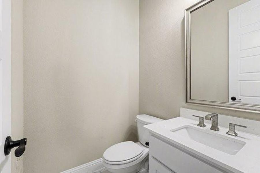 Furnished interior view inside a new home in , Prosper (Image 11).