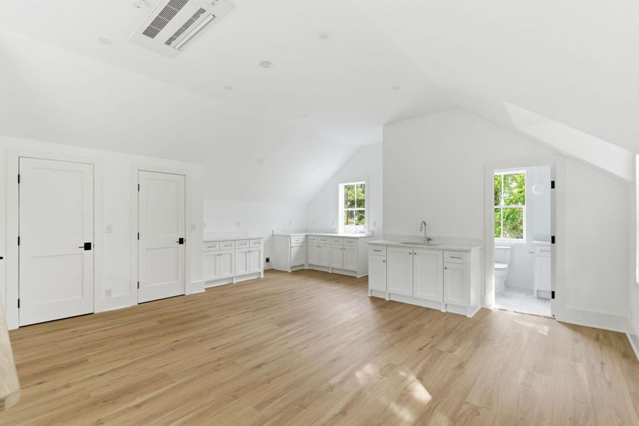 Spacious, unfurnished interior of a new home in , Mount Pleasant (Image 25).