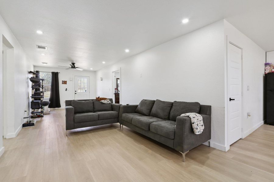 Furnished interior view inside a new home in , Dale (Image 15).