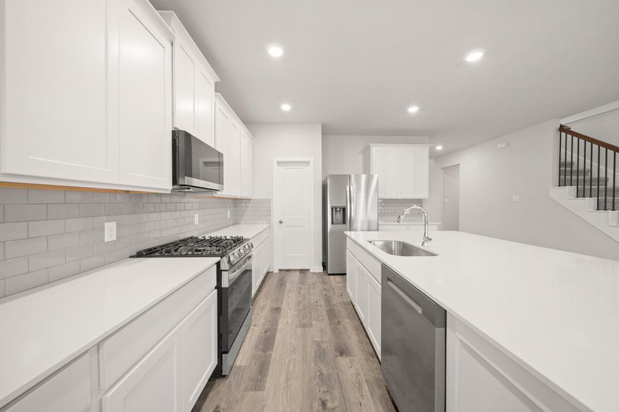 Furnished interior view inside a new home in Pearlbrook, Texas City (Image 10).