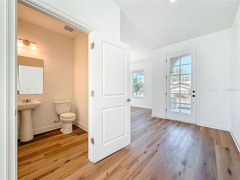 Spacious, unfurnished interior of a new home in , St. Petersburg (Image 58).