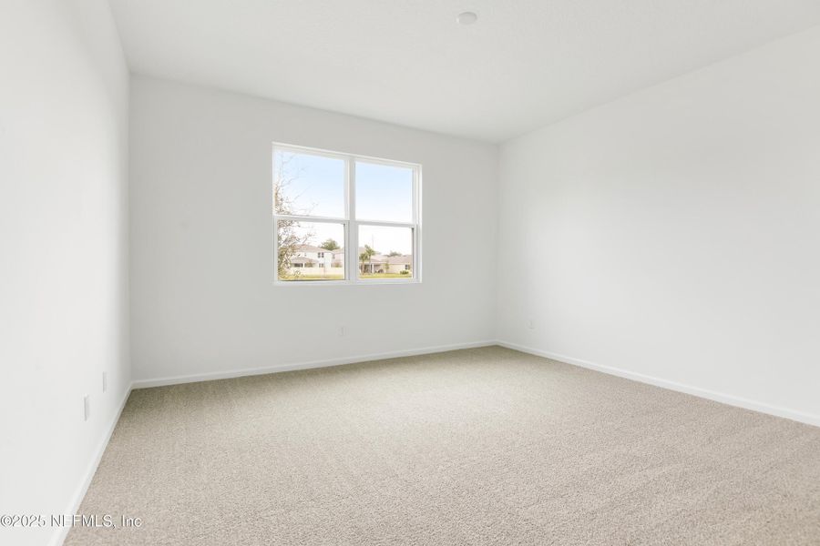 Spacious, unfurnished interior of a new home in Seasons at Grandview Gardens, Deland (Image 11).