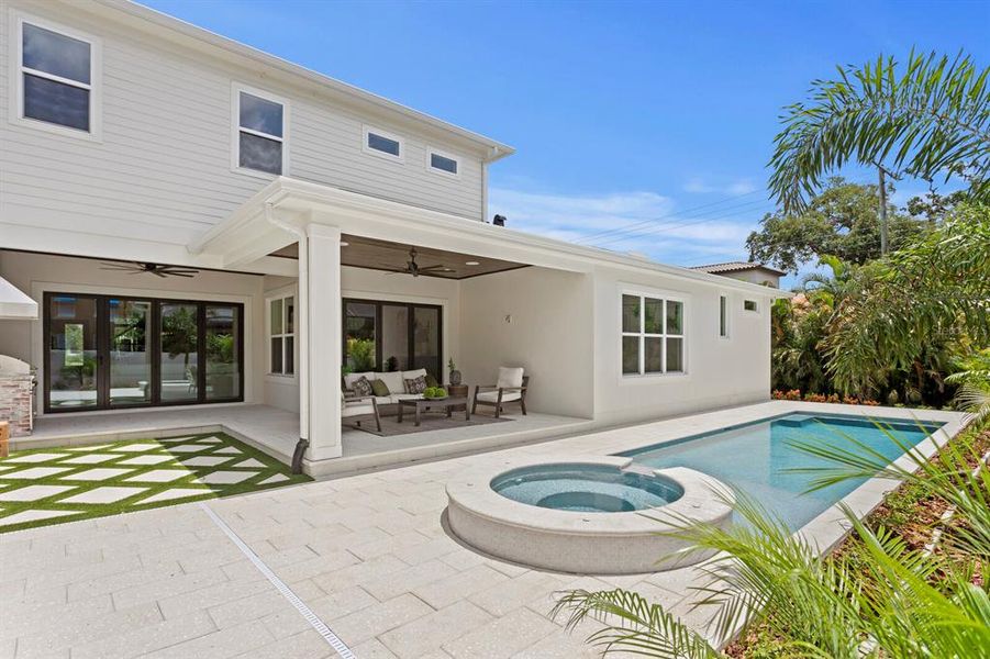 Exterior details and patio area of a home in , Tampa (Image 26).